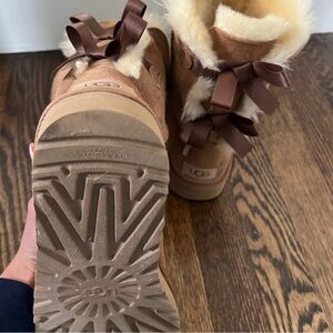 UGG bailey bow II